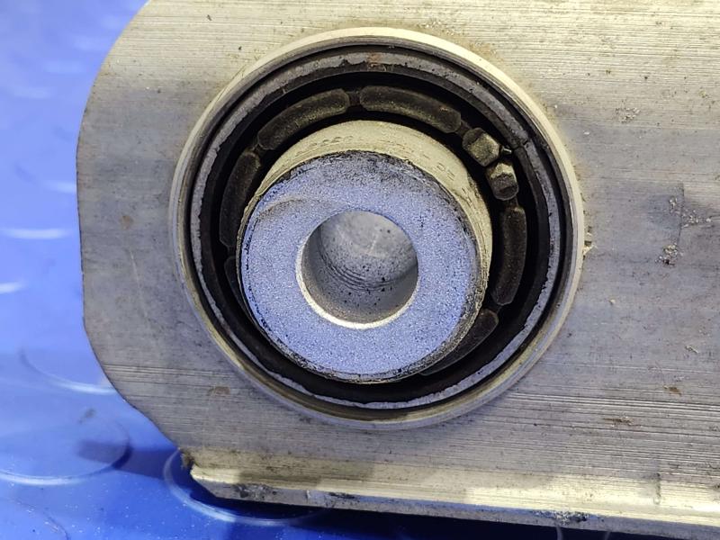 2020 Ford Escape Lower Control Arm Rr