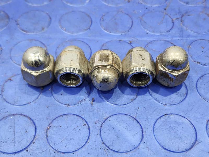 2015 Subaru Forester Lug Nuts