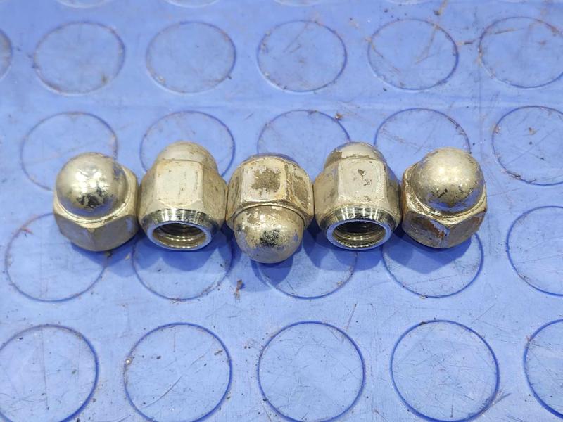2015 Subaru Forester Lug Nuts