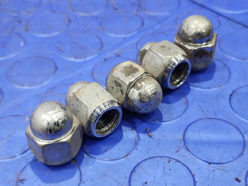2015 Subaru Forester Lug Nuts