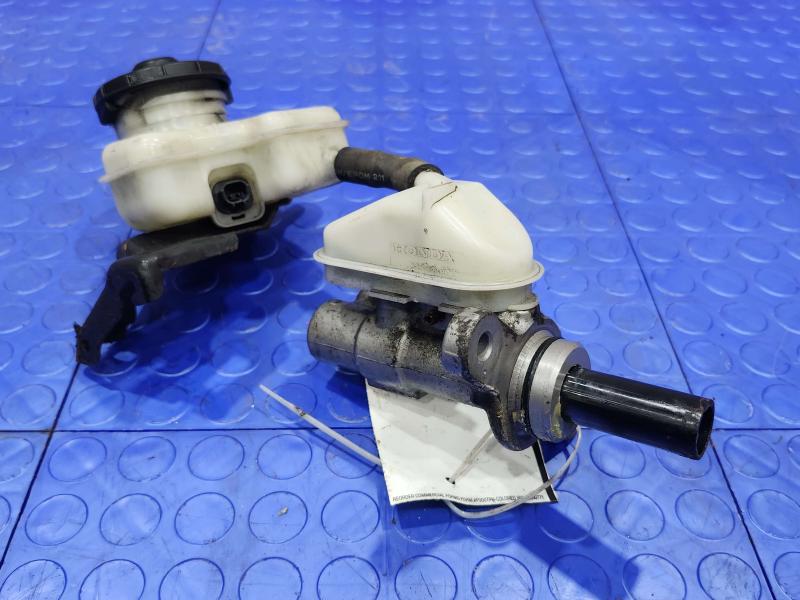 2012-2016 Honda CR-V AWD Brake Master Cylinder Assembly OEM 46101T0A305