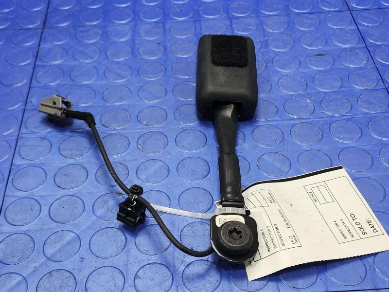 2021 Tesla Model 3 Front Seat Belt