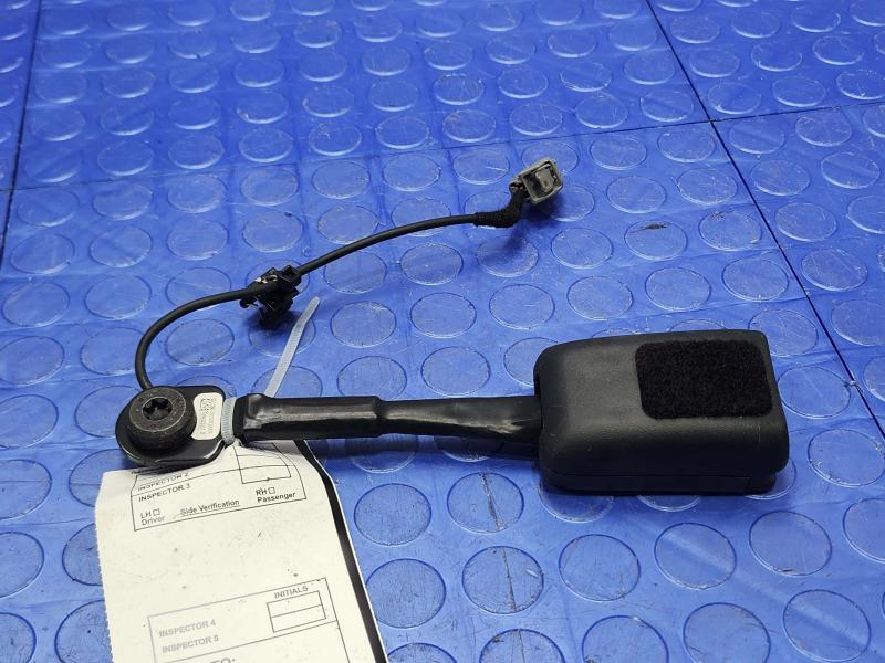 2021 Tesla Model 3 Front Seat Belt
