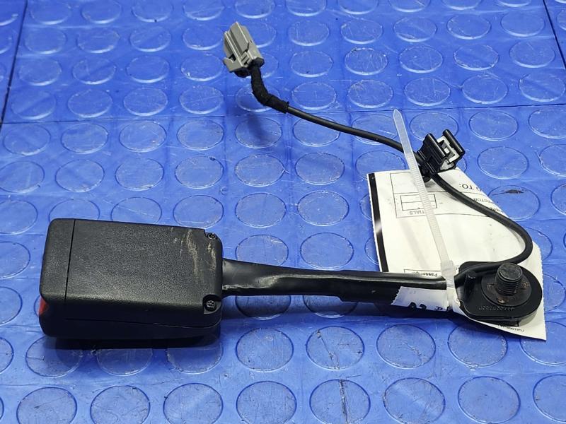 2021 Tesla Model 3 Front Seat Belt