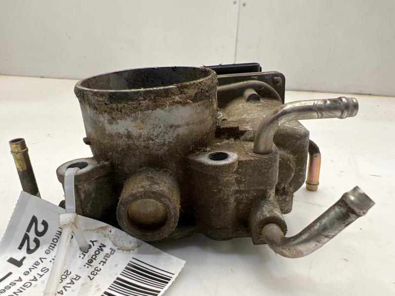 2005 Toyota RAV4 Throttle Body/Valve Assy