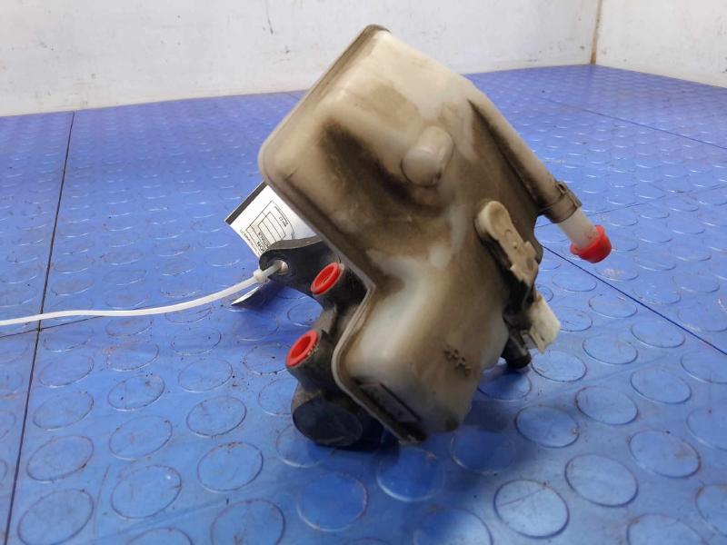 2012 Mazda Mazda5 Master Cylinder