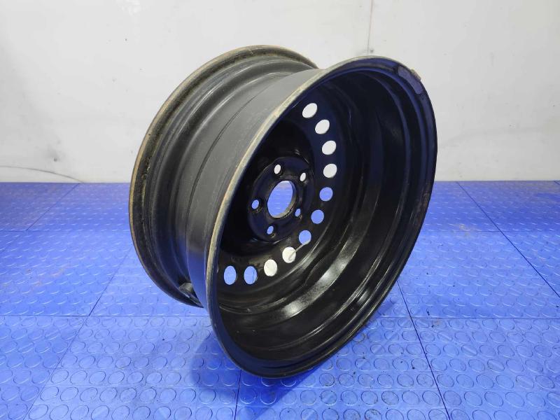 2015 Nissan Rogue Wheel