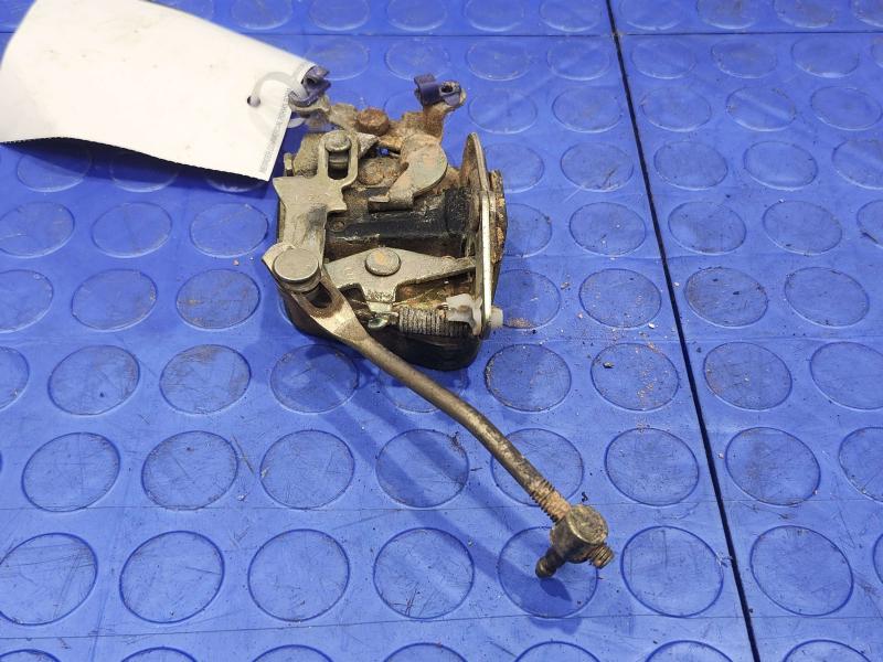 1992 Isuzu NPR Front Door Latch