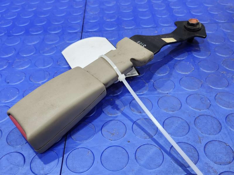 2003 Subaru Legacy Front Seat Belt