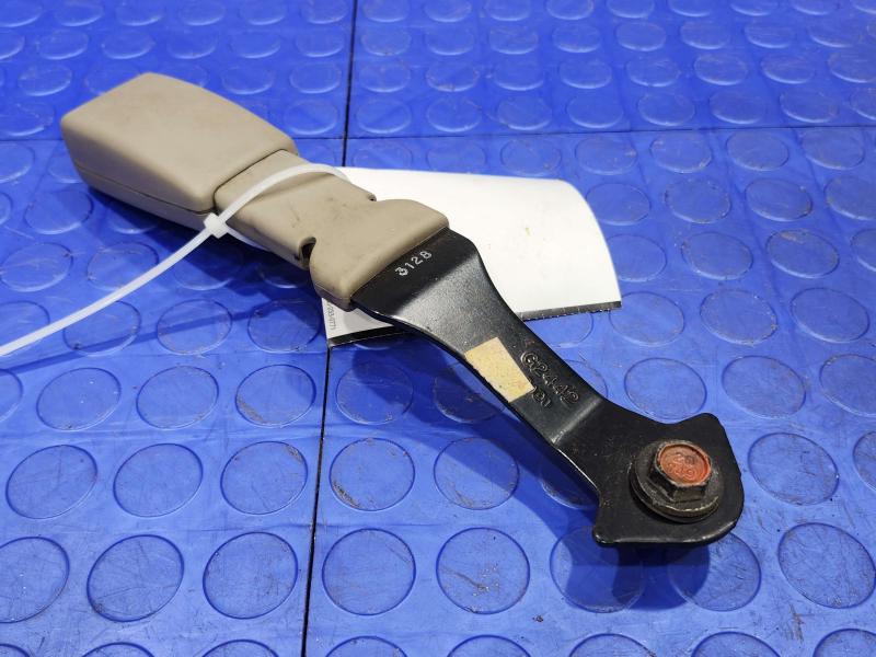 2003 Subaru Legacy Front Seat Belt