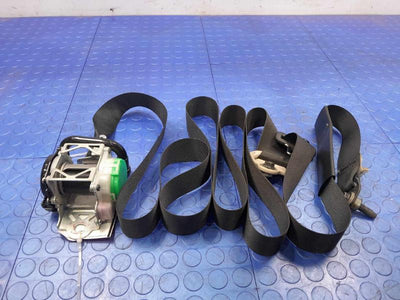 2014 Nissan Versa Front Seat Belt