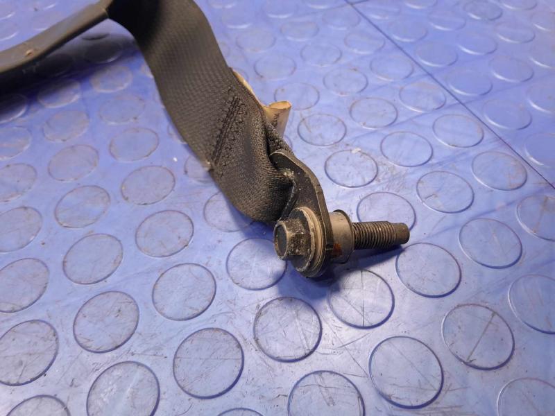 2014 Nissan Versa Front Seat Belt