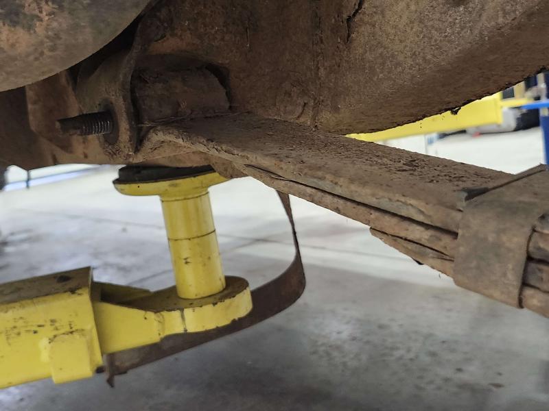 1997 Dodge Dakota Leaf Spring Rear