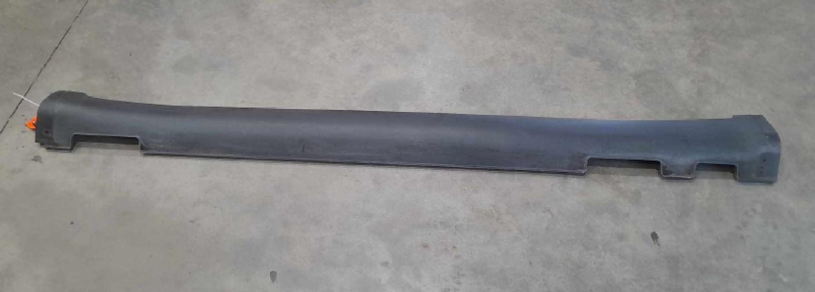 2017 Kia Niro Rocker Moulding