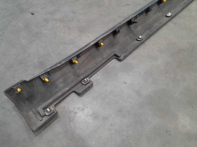 2017 Kia Niro Rocker Moulding