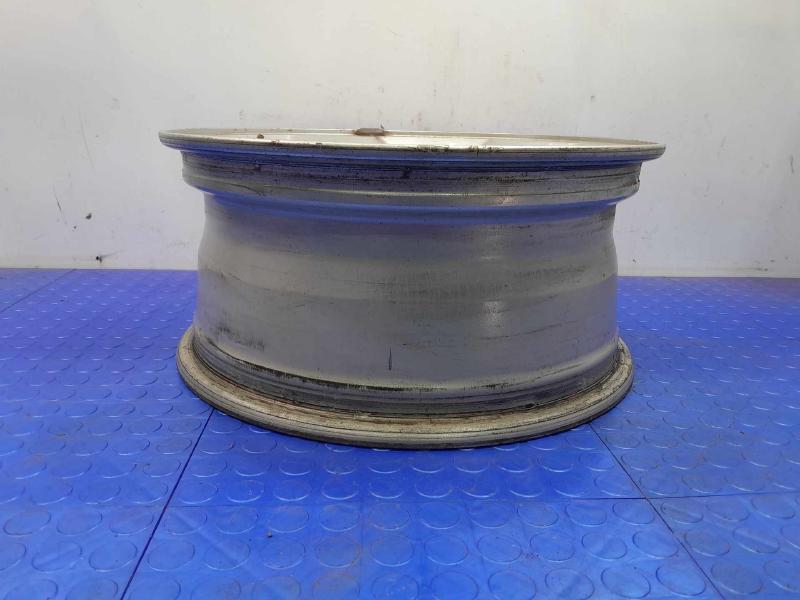 2011 Ford F-250 Super Duty Wheel