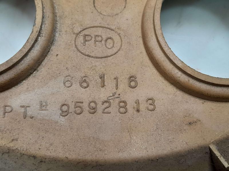1997 - 2000 Buick Park Avenue Alloy Wheel Center Cap Silver OEM 9592813