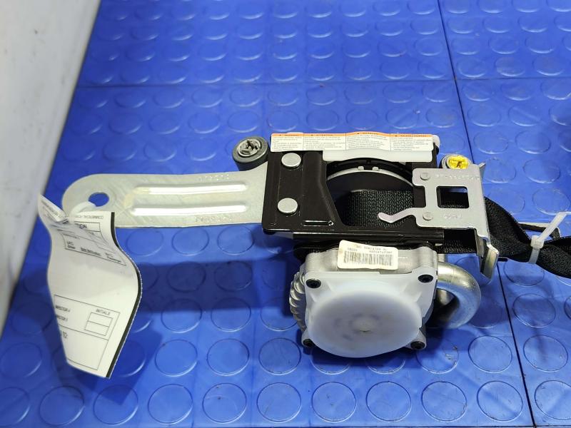 2015 Honda Fit Front Seat Belt