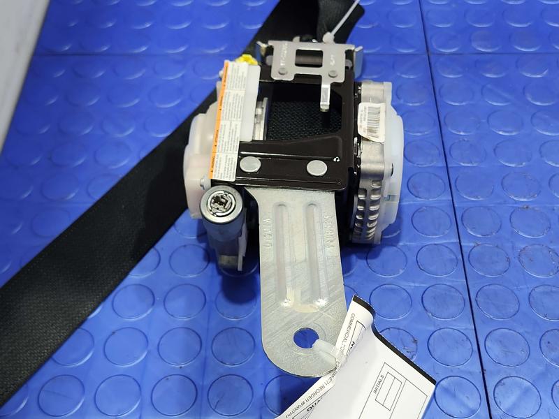 2015 Honda Fit Front Seat Belt