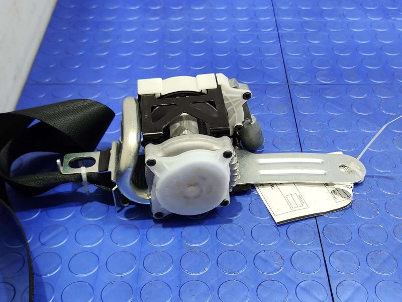 2015 Honda Fit Front Seat Belt