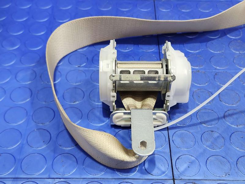 2018 Toyota Highlander Rear Seat Belt