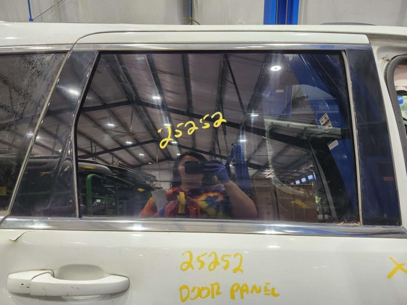 2015 Jeep Grand Cherokee Rear Door Glass/Window