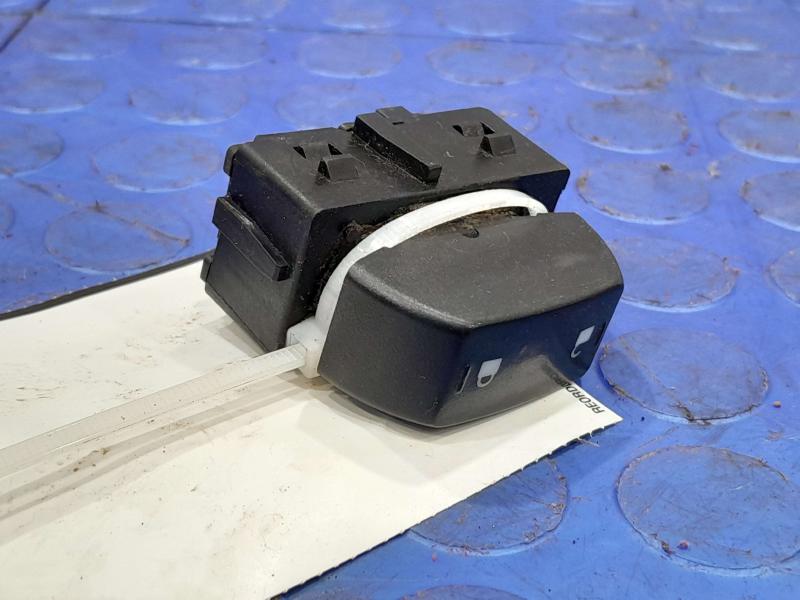 2008 Ford F-250 Super Duty Door Switch Front