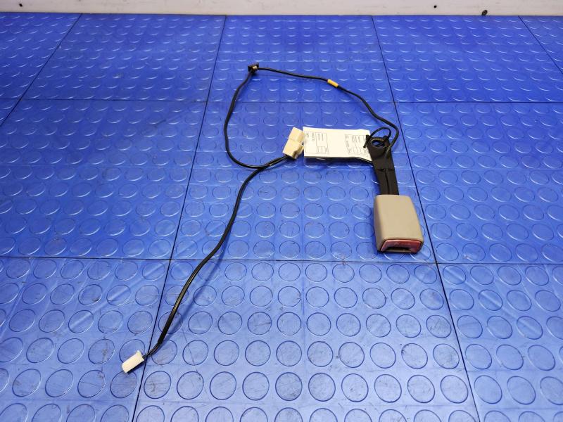 2002 Toyota Camry Front Seat Belt