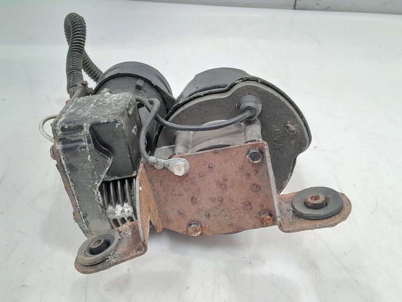 2007 Cadillac DTS Air Ride Susp. Compressor