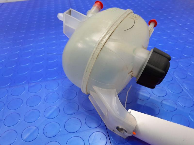 2021 Nissan Versa Coolant Recovery Bottle