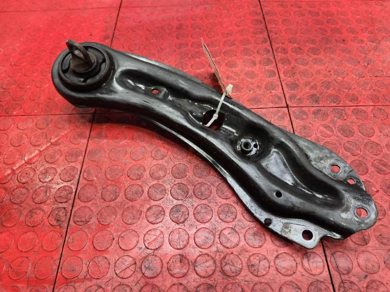 2009-2020 Dodge Journey Rear Trailing Arm Right Passenger Side OEM 68275401AC ,RH