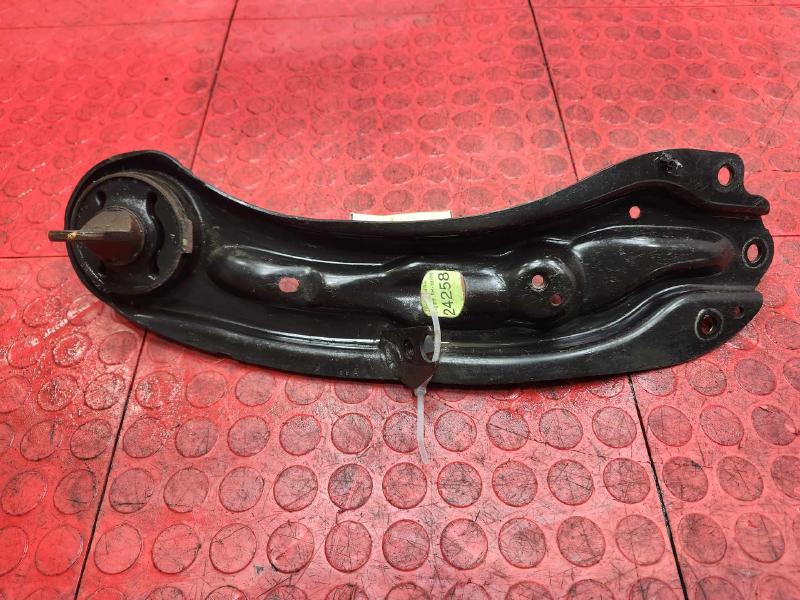 2009-2020 Dodge Journey Rear Trailing Arm Right Passenger Side OEM 68275401AC ,RH