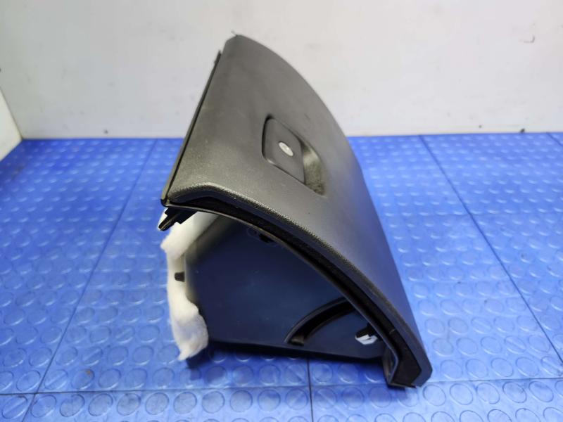 2015 Jeep Grand Cherokee Glove Box