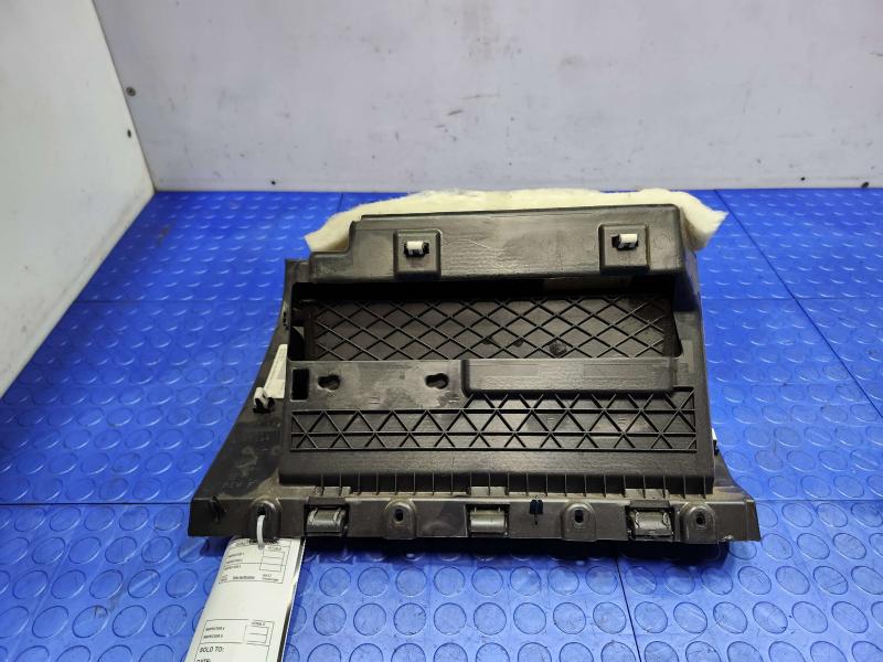 2015 Jeep Grand Cherokee Glove Box