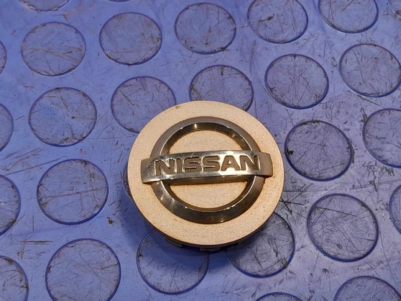 2014 Nissan Versa Center Cap