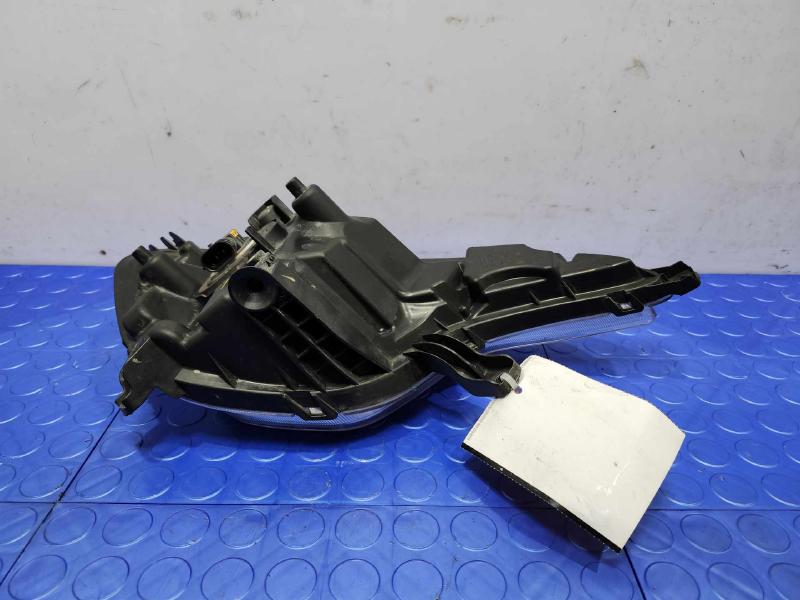 2013-2016 Hyundai Santa Fe Fog Lamp Assembly Left Driver Side OEM 92201B8030,LH