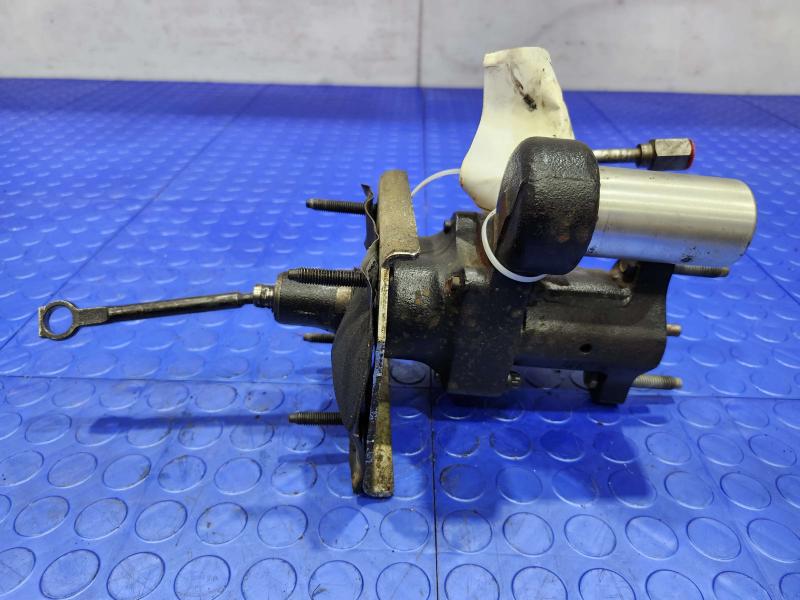 2005 Ford F-350 Super Duty Power Brake Booster