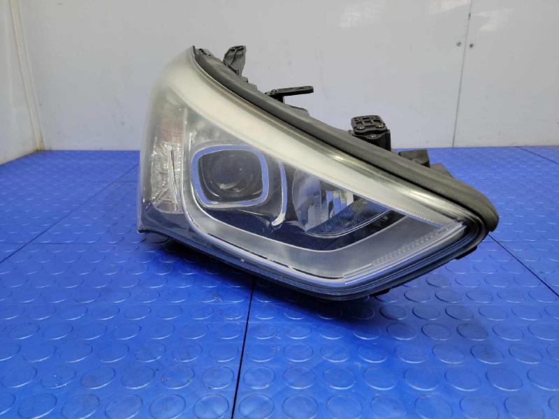 2015 Hyundai Santa Fe Headlamp Assembly