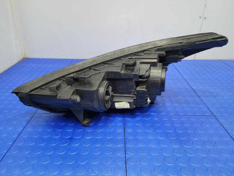 2015 Hyundai Santa Fe Headlamp Assembly