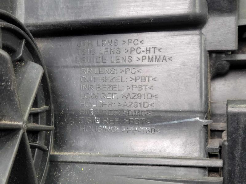 2015 Hyundai Santa Fe Headlamp Assembly