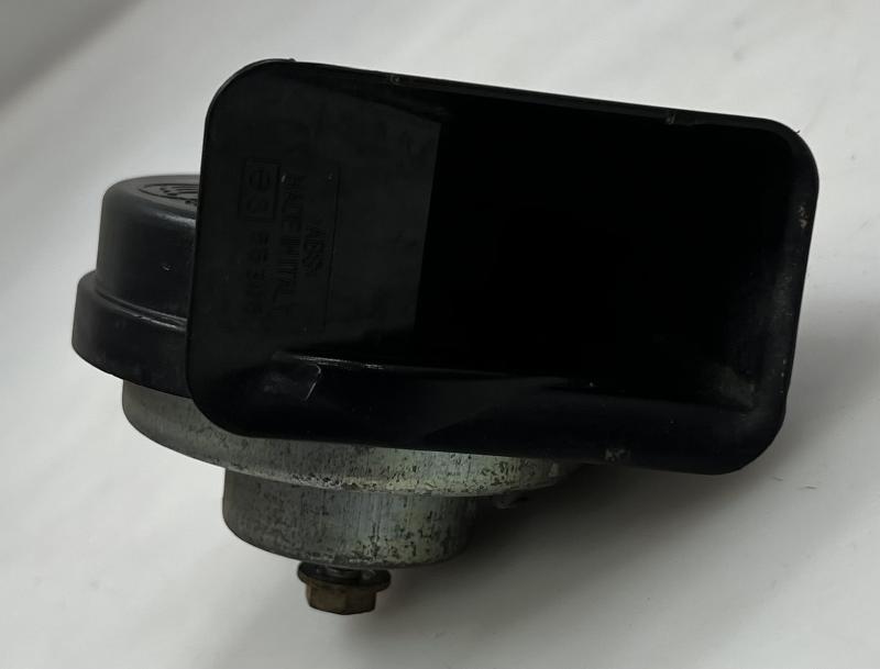 2007 BMW 328i Horn