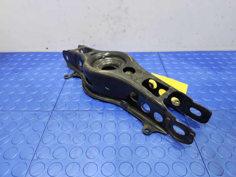 2014 Cadillac CTS Lower Control Arm Rr