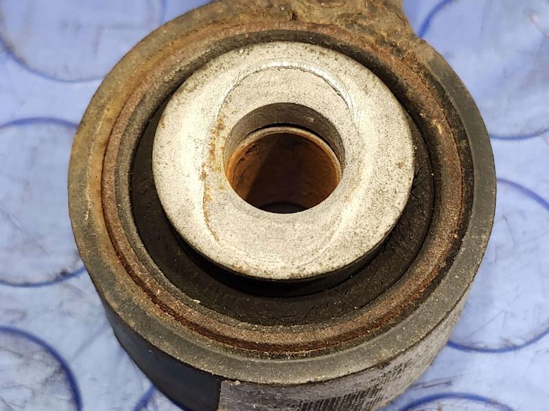 2010 Dodge Challenger Lower Control Arm Rr