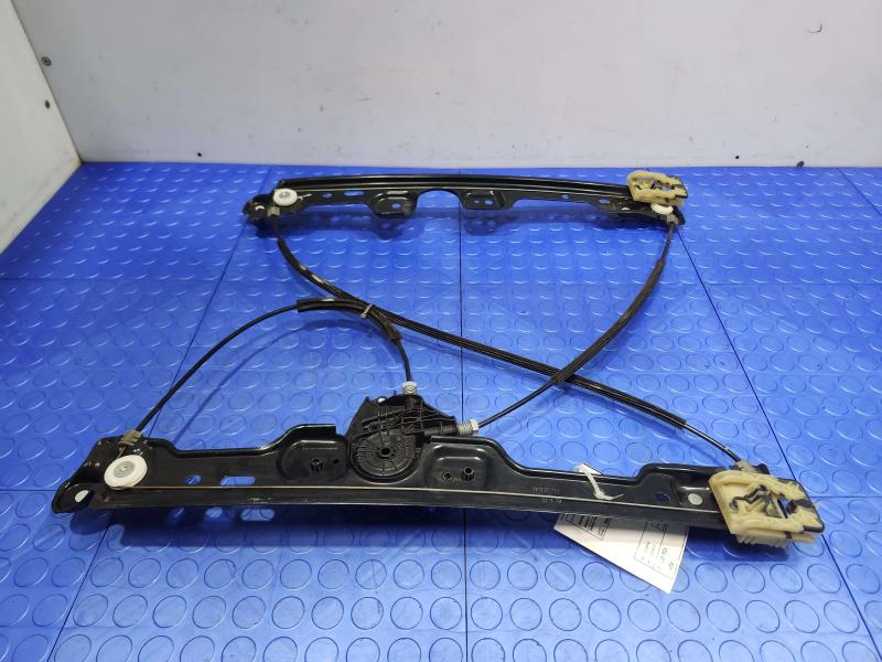2018 Ford Expedition Front Door Regulator