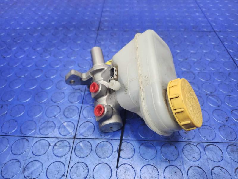 2015-2017 Subaru Outback Legacy 2.5L CVT Brake Master Cylinder Assembly OEM 26449FJ010