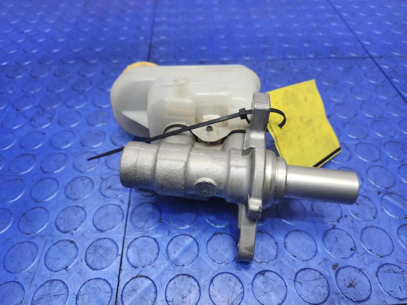 2015-2017 Subaru Outback Legacy 2.5L CVT Brake Master Cylinder Assembly OEM 26449FJ010