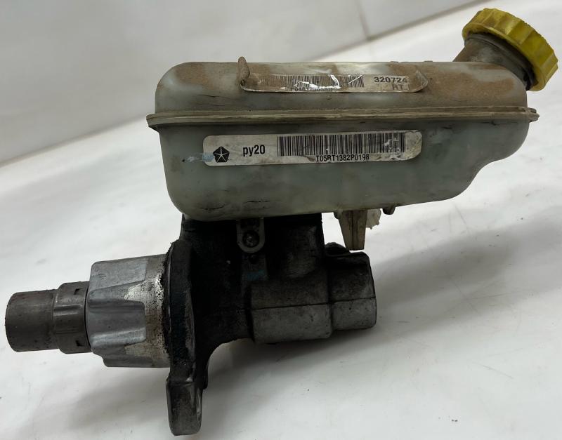 2008 - 2011 Dodge Caravan Brake Master Cylinder OEM 04721804AB
