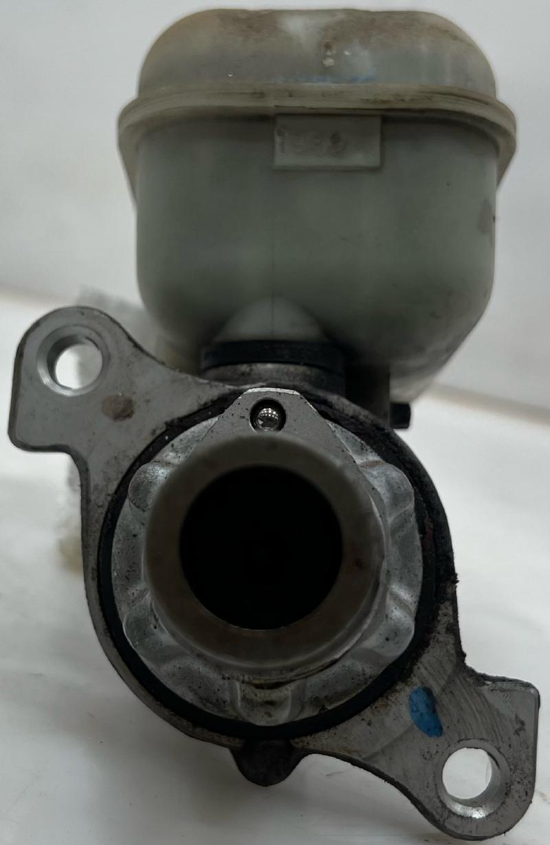 2008 - 2011 Dodge Caravan Brake Master Cylinder OEM 04721804AB