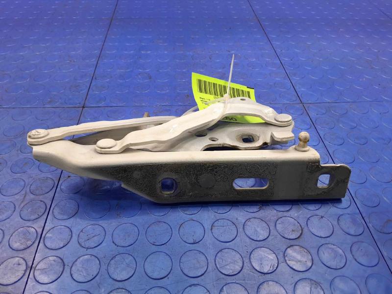 2018 Audi A4 Hood Hinge