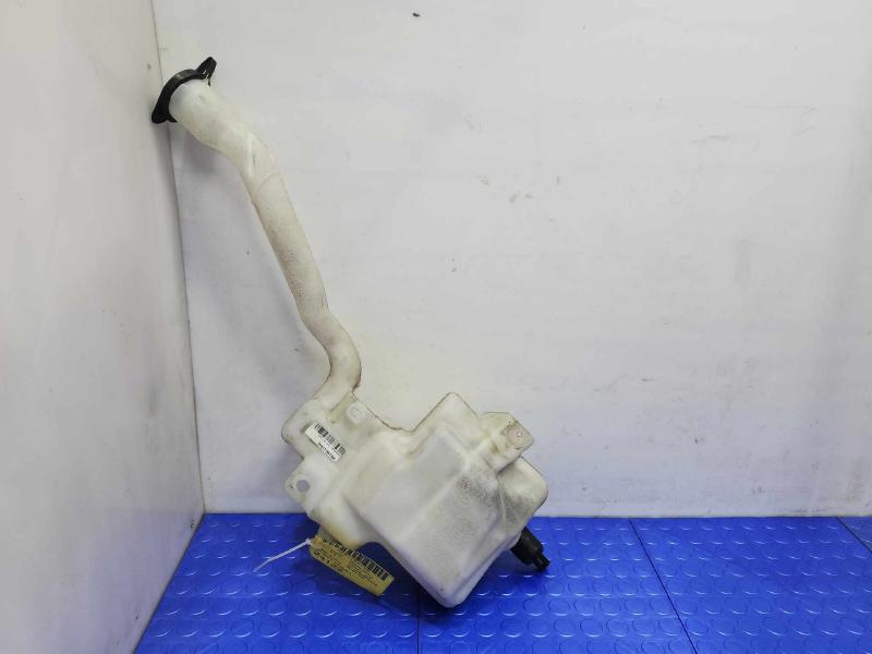 2013 Ford Taurus Washer Bottle